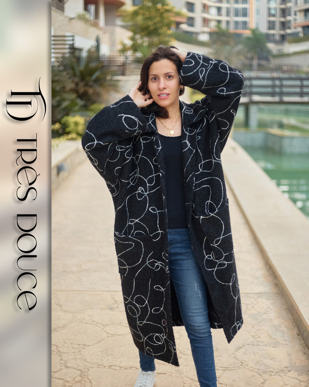 Luxe Wool Coat - Classic Tailored Design