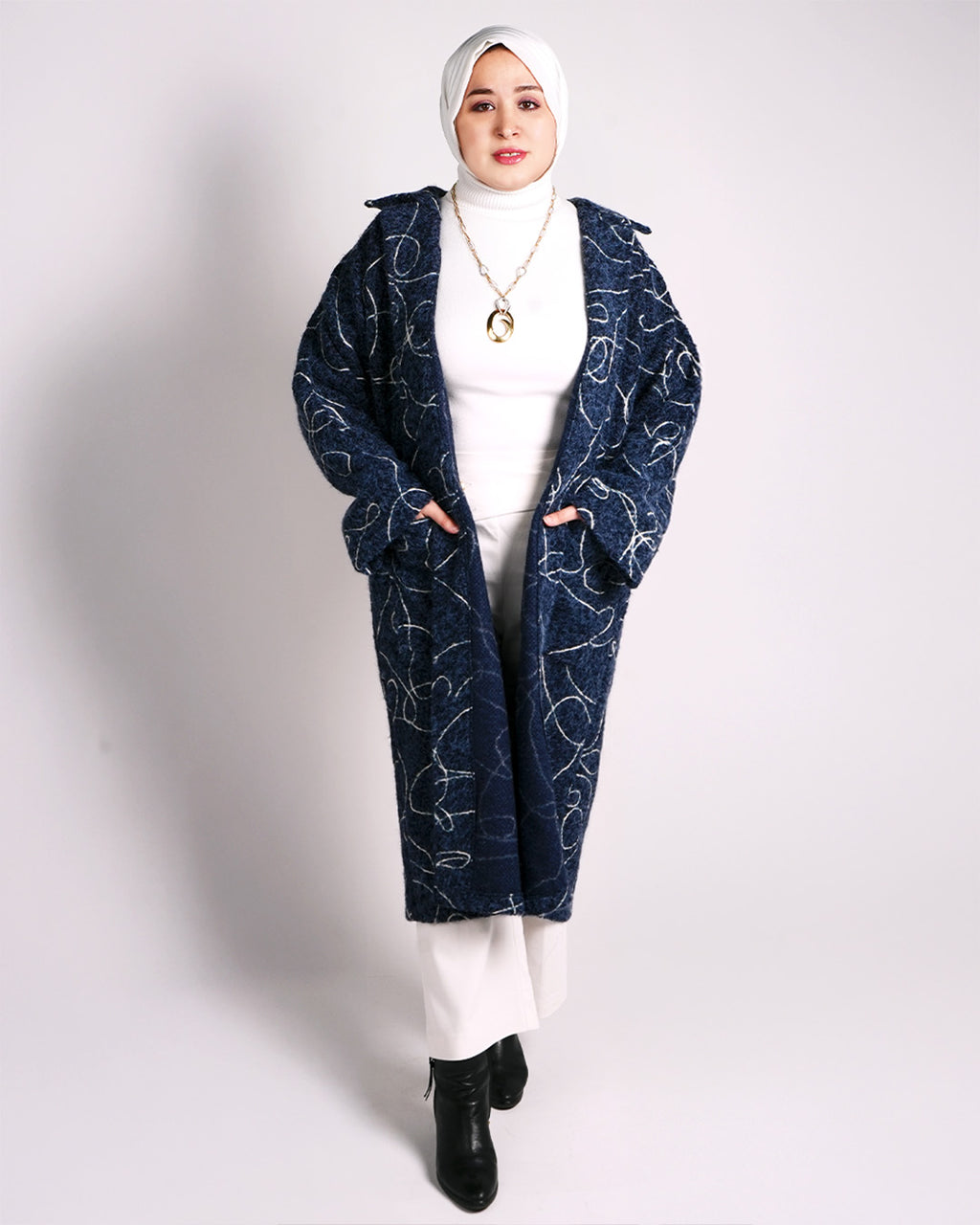 Luxe Wool Coat - Classic Tailored Design