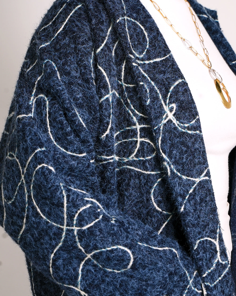 Luxe Wool Coat - Classic Tailored Design